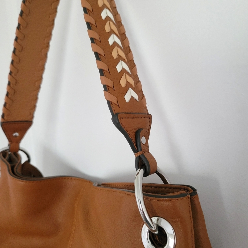 NWT Vince Camuto NWT Nadja Leather Hobo Brown Shoulder Crossbody Handbag - Picture 5 of 10